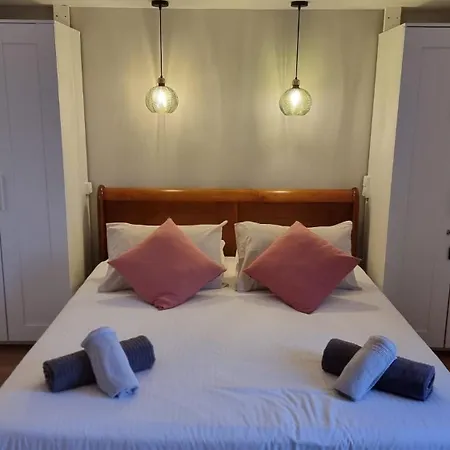 Le Gai Ruisseau - Avec Piscine Chauffée - Proche Uzès Villa
