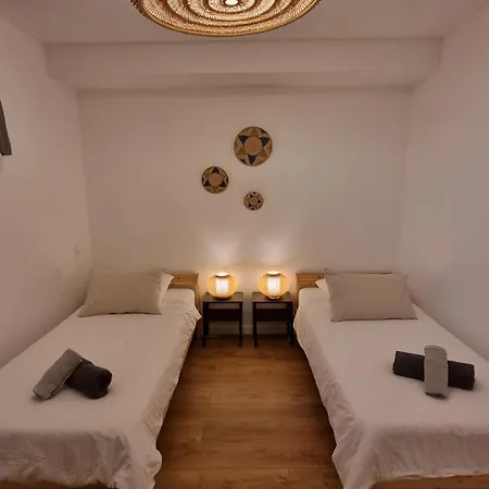 Villa Le Gai Ruisseau - Avec Piscine Chauffée - Proche Uzès Cavillargues