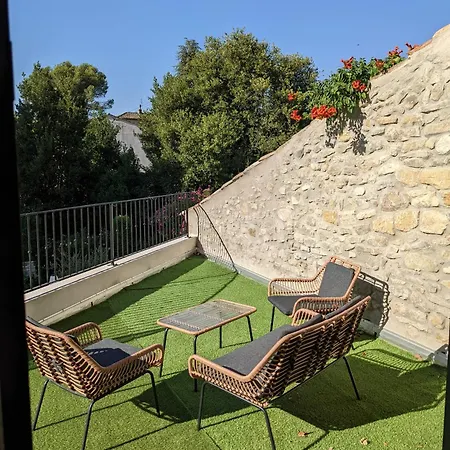 Villa Le Gai Ruisseau - Avec Piscine Chauffée - Proche Uzès